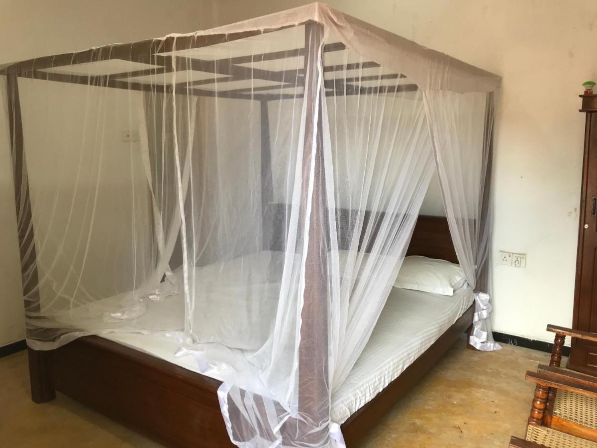 Chithra Homestay Tangalle Exterior foto
